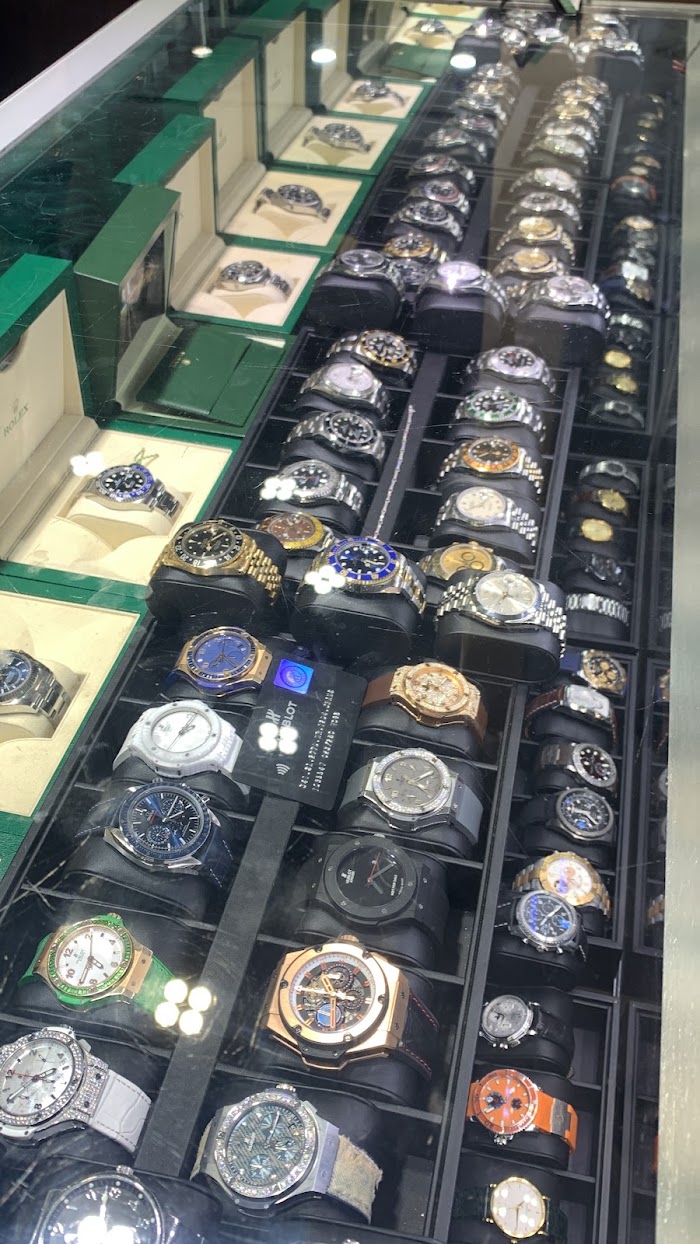 Lavish Collection