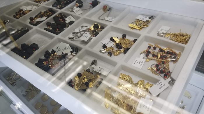 Universal Jewelers